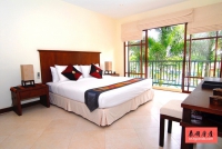 Bright 2 Bedroom Apartment for Sale in Bangtao